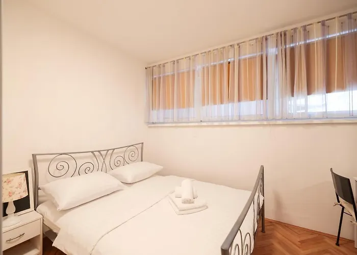 アパート Two Bedroom Petra - Ae1600 *